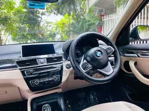 BMW X1 sDrive 18i 2021