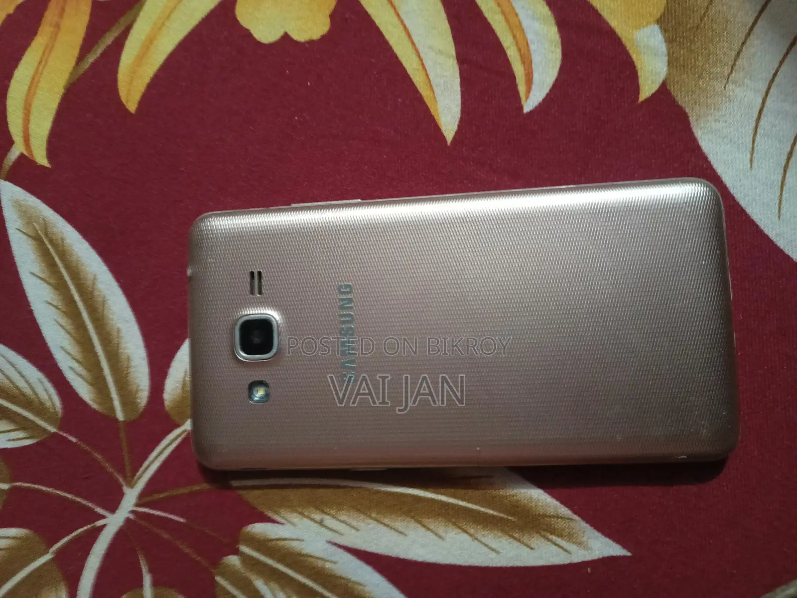 Samsung Galaxy J2 . (Used)