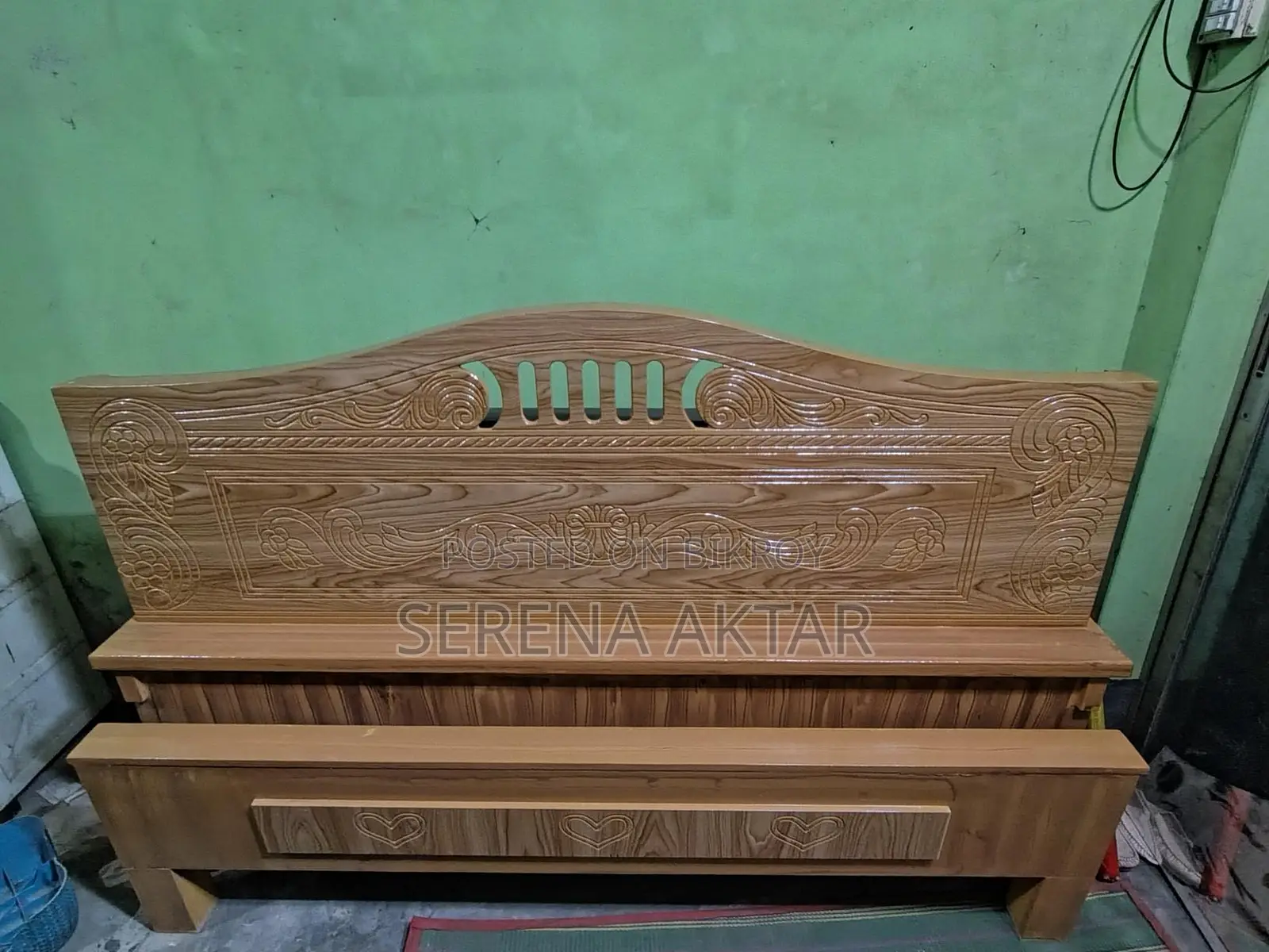 সেমি বক্স খাট