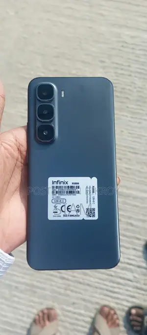 নতুন Infinix Hot 60 Pro+ 128 GB কালো