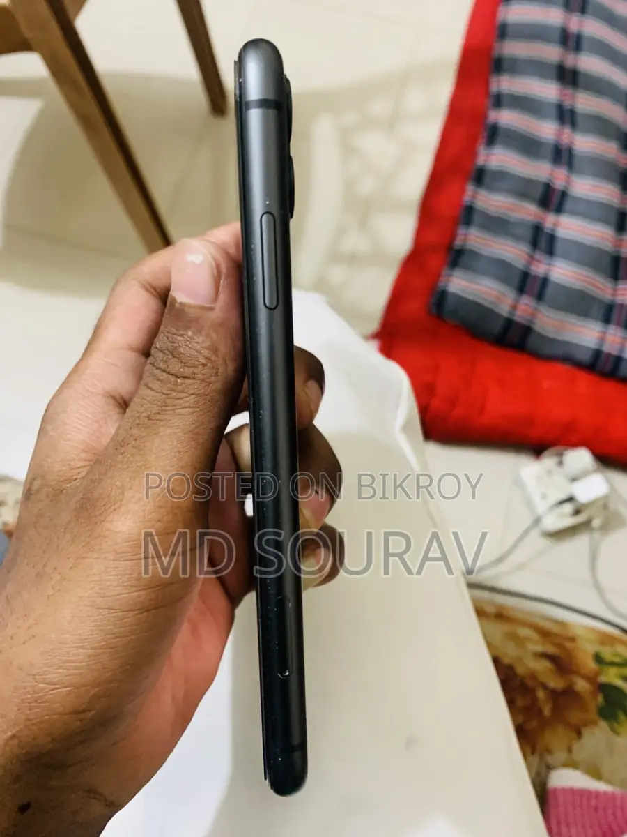 Apple iPhone 11 Fresh Condition (Used)