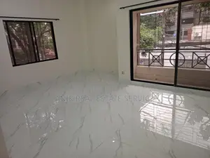 গুলশান ২-এ উন্নত মানের ৩ বেডরুমের আন-ফার্নিশড ফ্ল্যাট ভাড়া