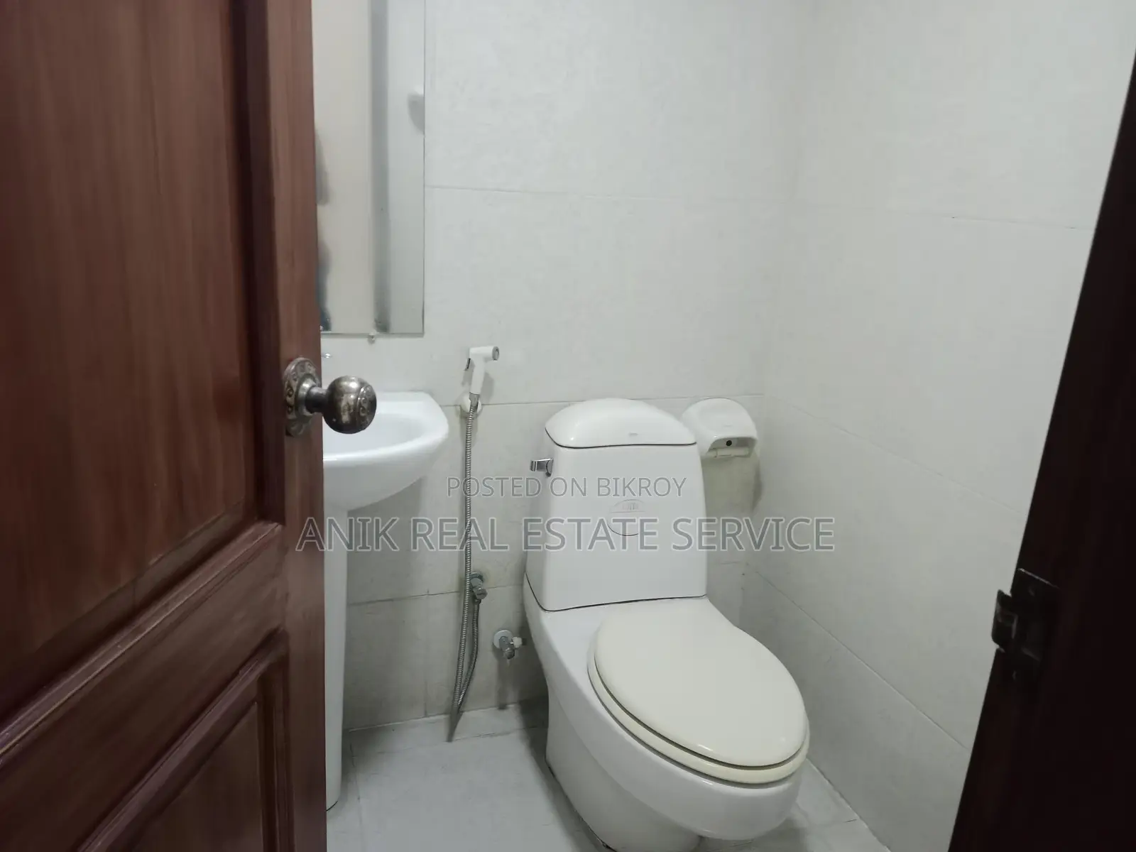 Good Quality 3 Bedroom Un Farnised Flat Rent At Gulshan 2