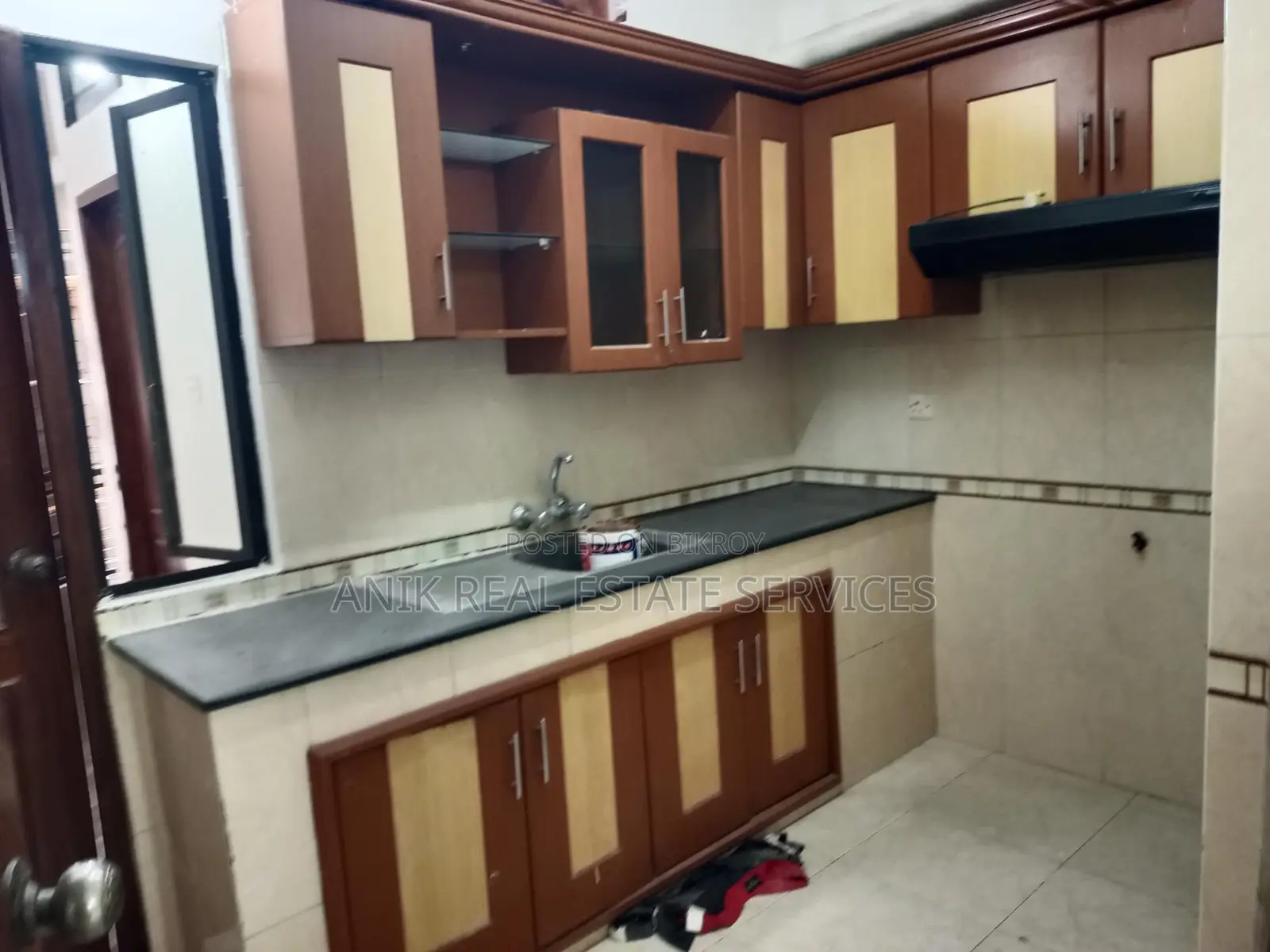 Good Quality 3 Bedroom Un Farnised Flat Rent At Gulshan 2