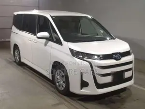 Toyota Noah X HYB 4.5 POINT 2022