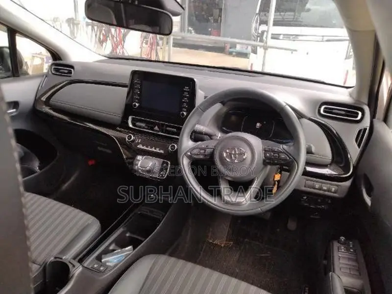 Toyota Aqua G PKG HYBRID 2021