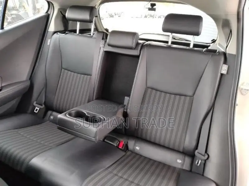 Toyota Aqua G PKG HYBRID 2021