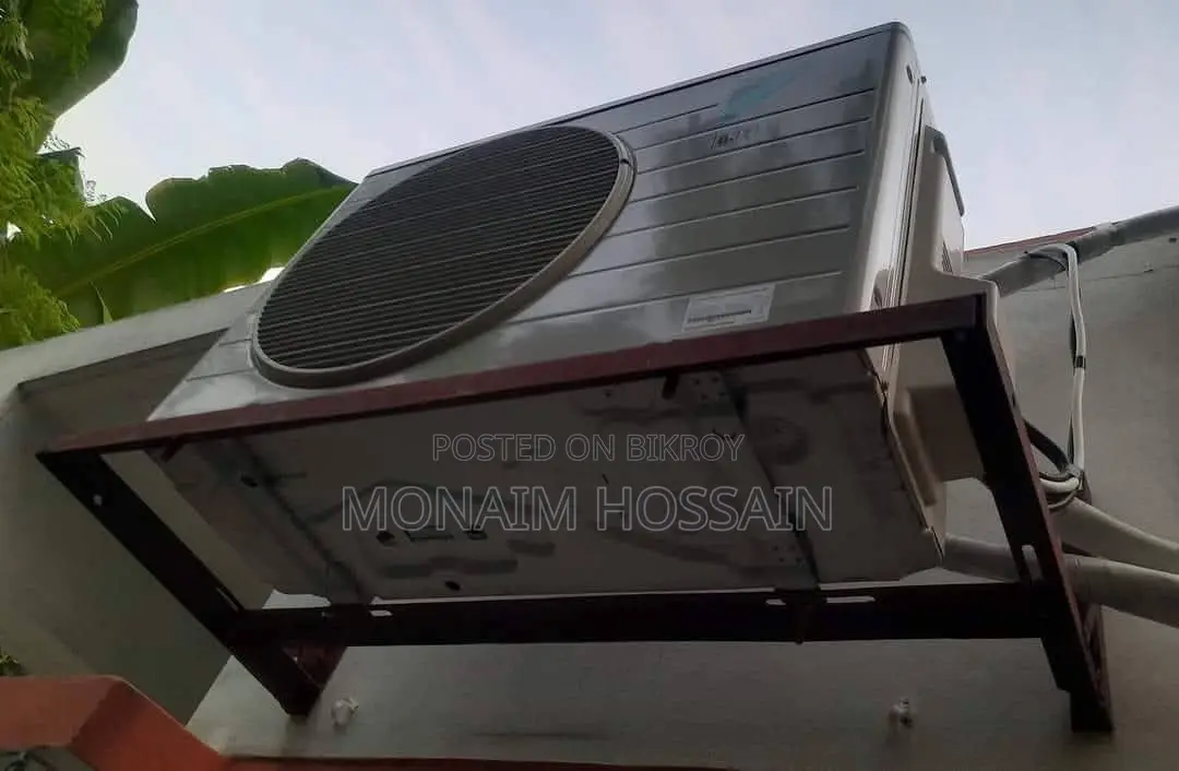Daikin 2-Ton Non-Inverter AC