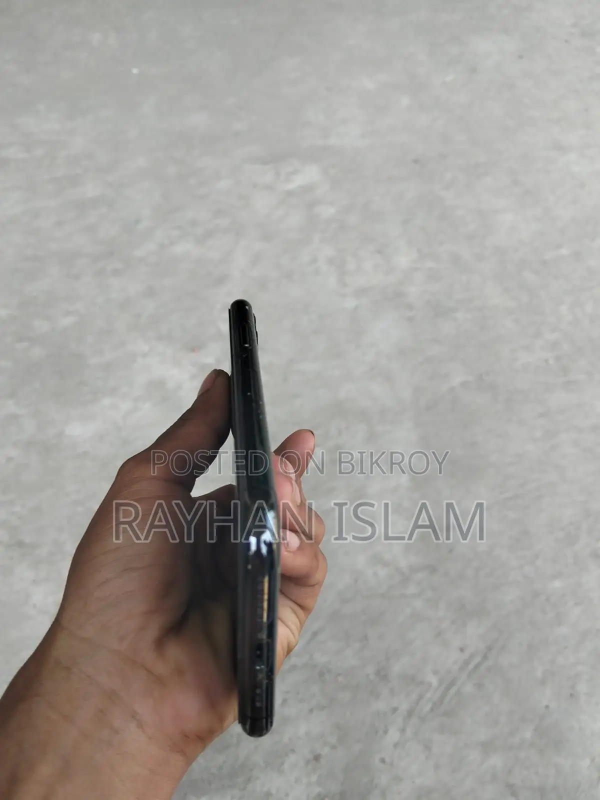 Apple iPhone 11 Pro (Used)
