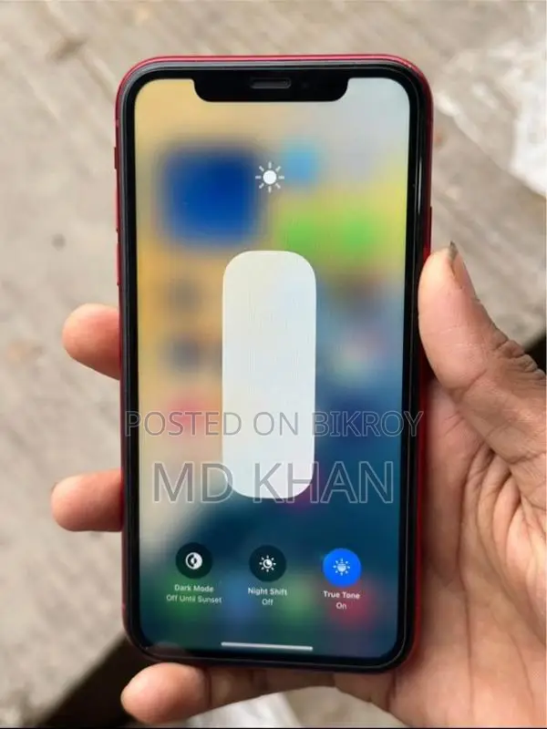 Apple iPhone XR (Used)