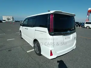 Toyota Noah Hybrid SIWXB Pearl 2021