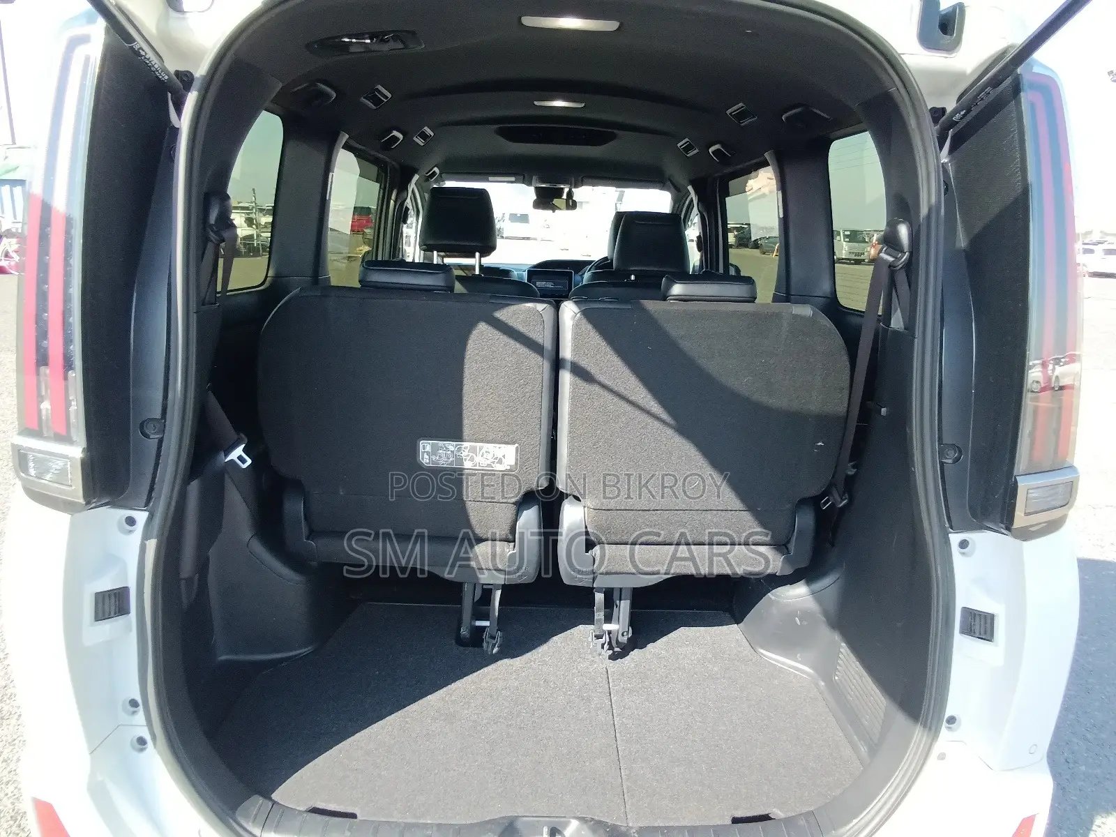 Toyota Noah Hybrid SIWXB Pearl 2021