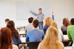 ENGLISH A-LEVEL HOME TUTOR FROM AGA KHAN