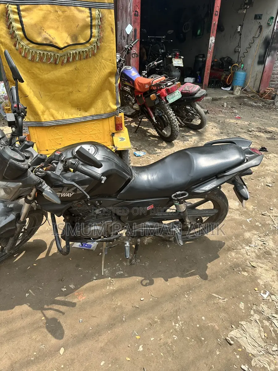Keeway RKS 125 . 2017