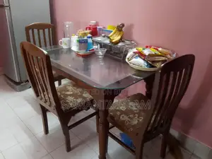 সেগুন কাঠের ডাইনিং টেবিল