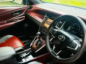 Toyota Harrier Advance Premium 2016