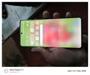 Vivo V40 8/128 (Used)