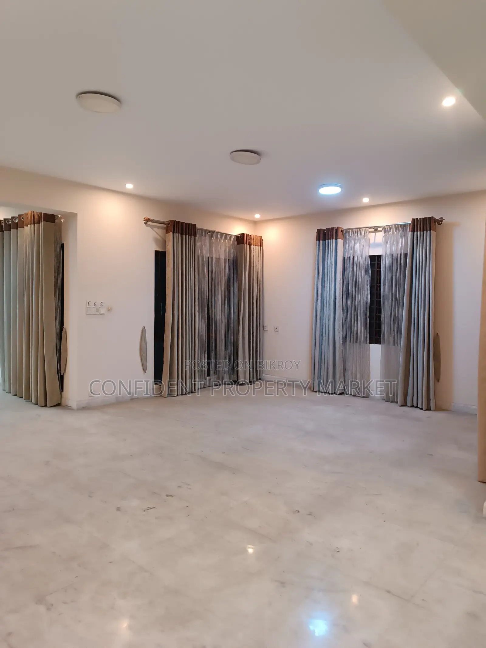 Excellent Semi Furnished Flat For Rent In Baridhara D/z