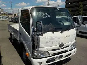 Toyota Dyna 1.5 ton 6 chaka 2023