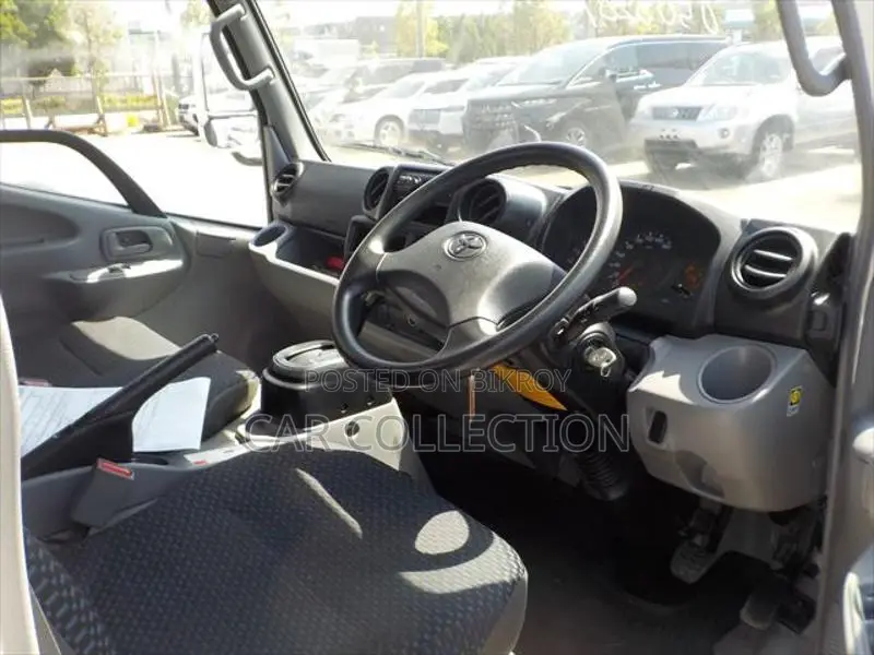 Toyota Dyna 1.5 ton 6 wheel 2023