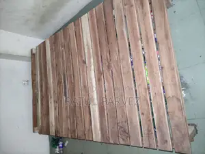 কাঠের খাট