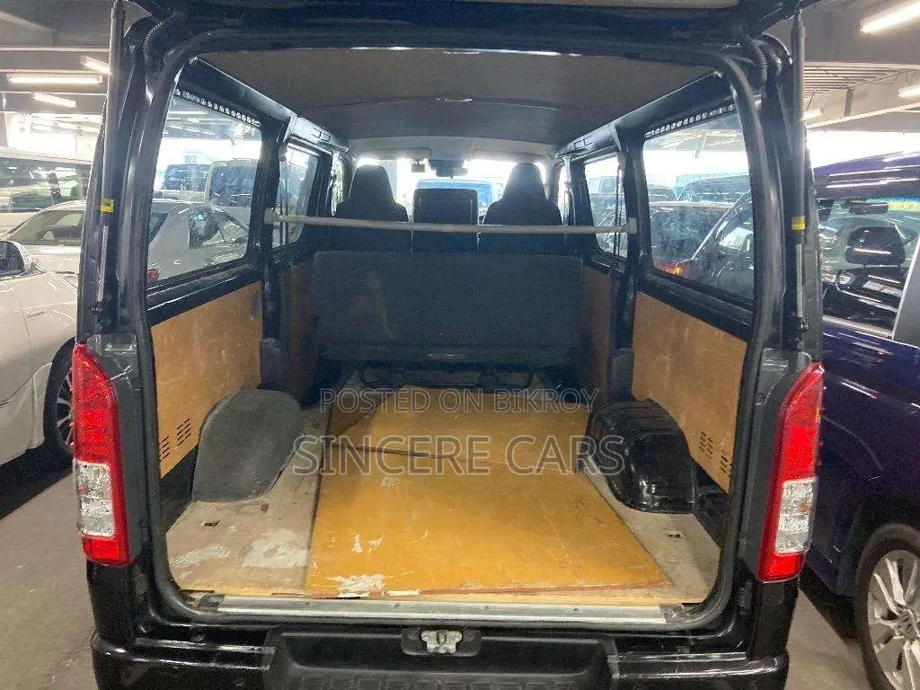 Toyota Hiace DX GL WITH LED 2020
