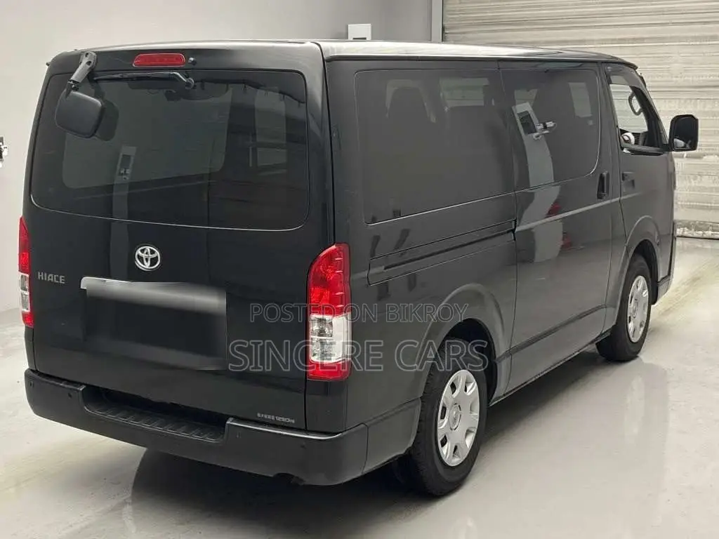 Toyota Hiace DX GL WITH LED 2020