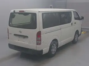 Toyota Hiace dx-package 2021