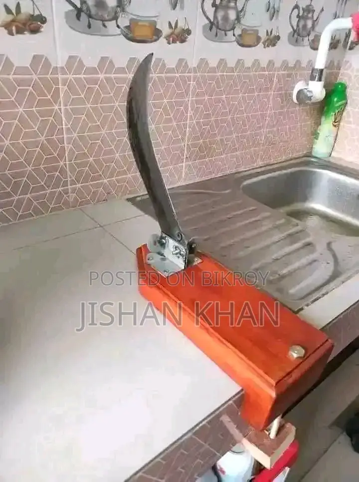 Folding Vegetable Cutter