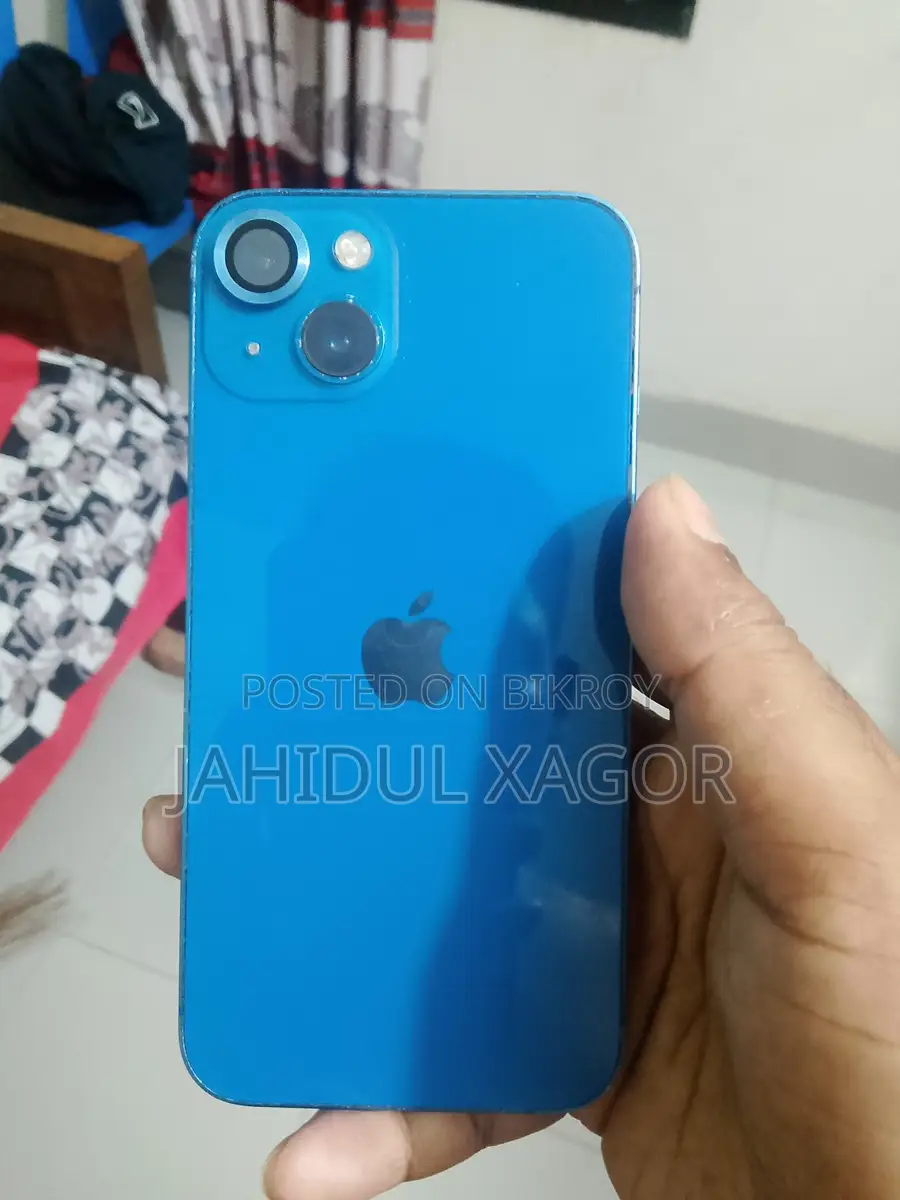 Apple iPhone 13 (Used)
