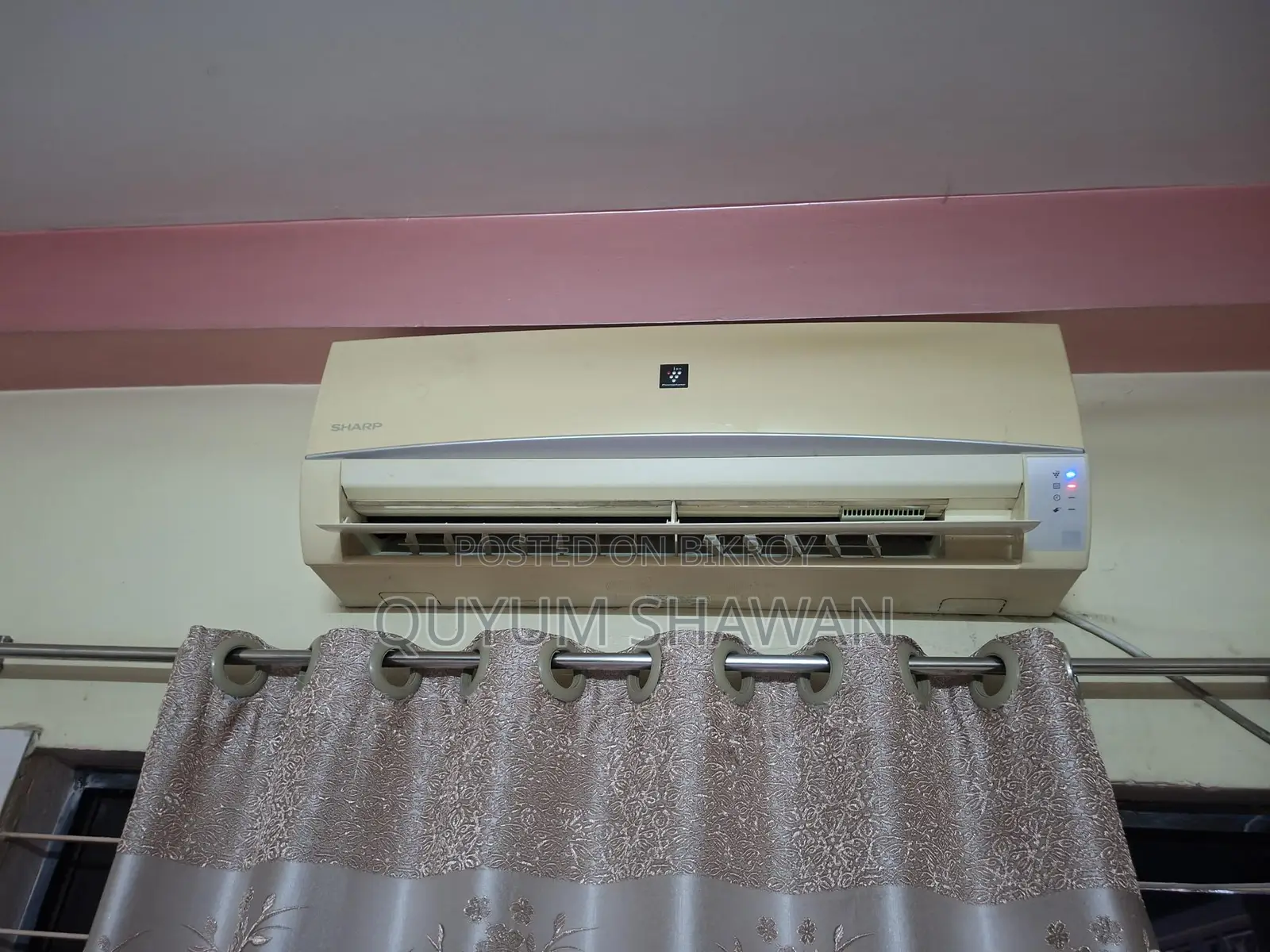 ১ টনের এসিটি ৮ বছর ব্যবহার করা হয়েছে, রানিং অবস্থায় আছে,