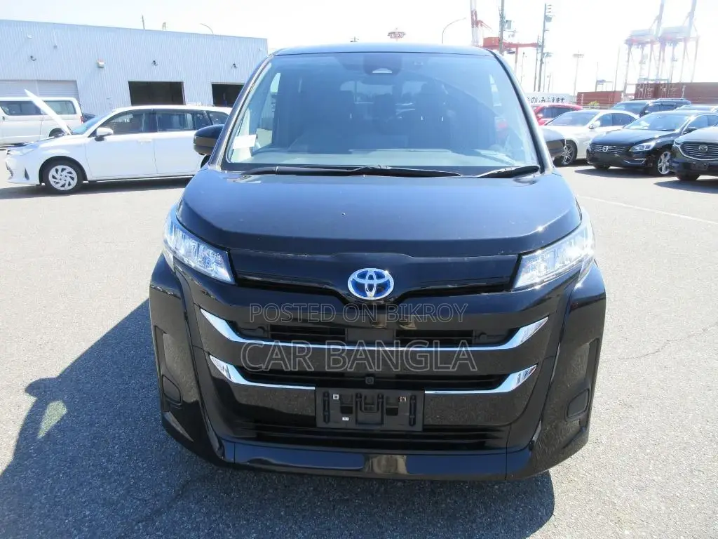 Toyota Noah G PKG 2022