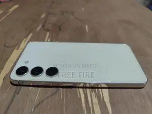 Samsung Galaxy S23 official (Used)