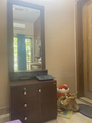 ড্রেসিং টেবিল বিক্রির জন্য