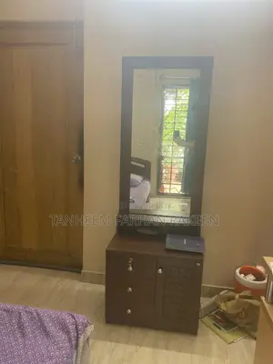 ড্রেসিং টেবিল বিক্রির জন্য