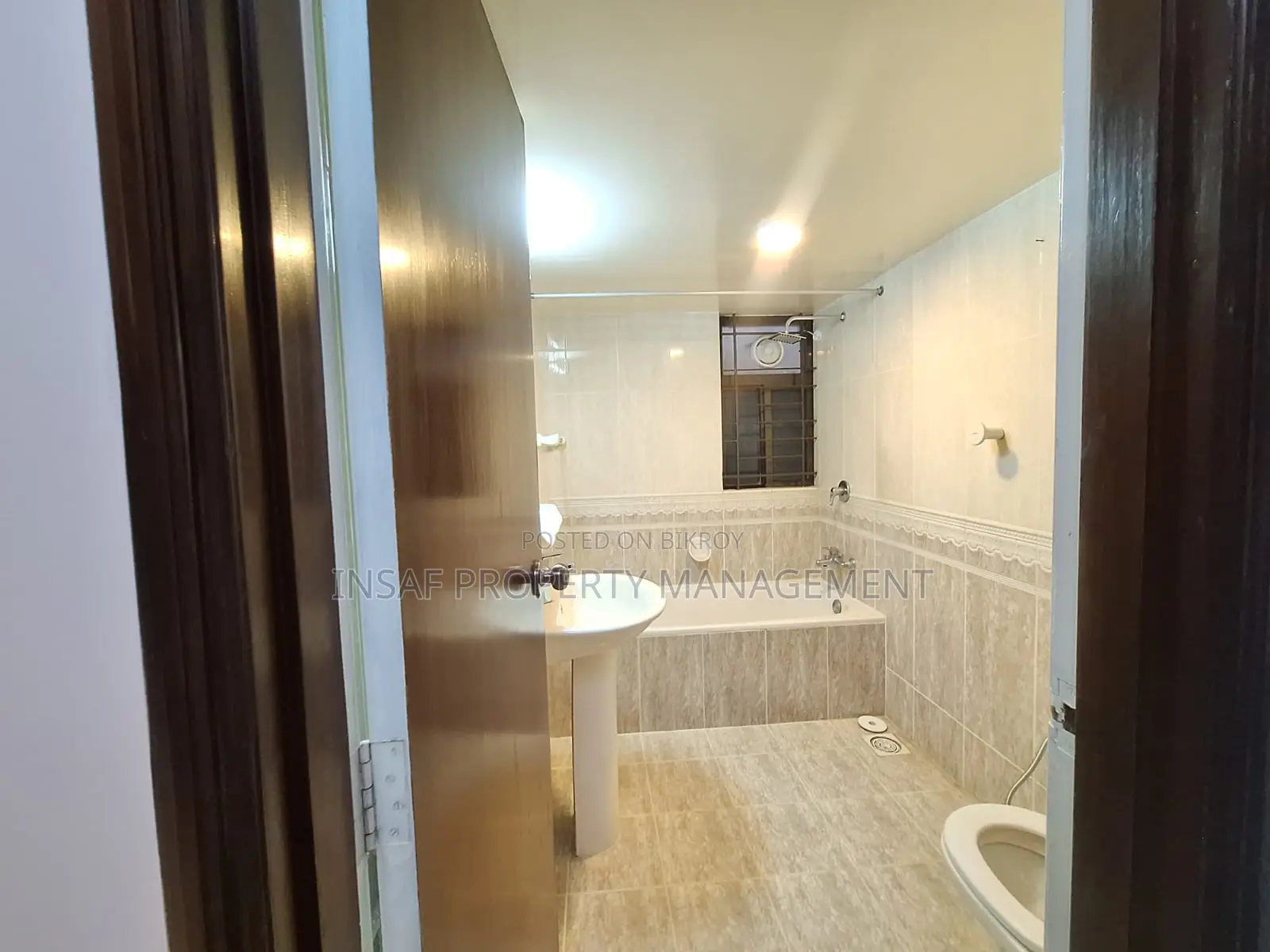 4-bedroom Apartment in Gulshan for Sale