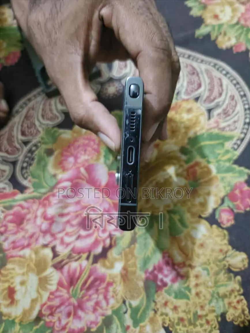 Samsung Galaxy S23 Ultra (Used)