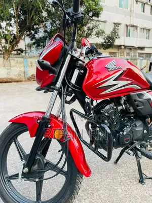 Honda Dream 110 . 2025