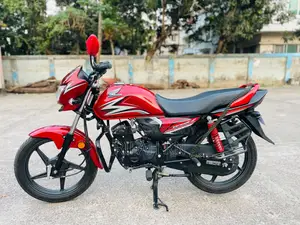 Honda Dream 110 . 2025