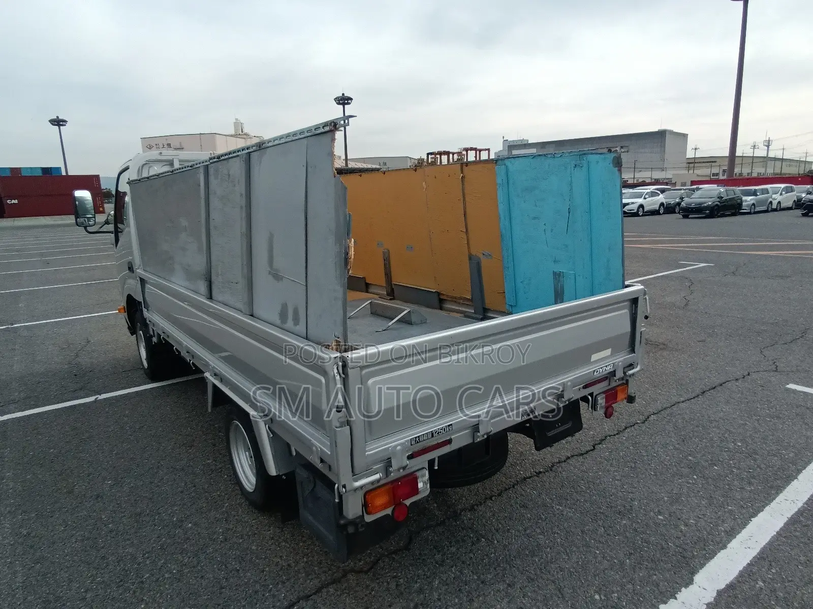Toyota DYNA Truck Silver 4 Point 2021