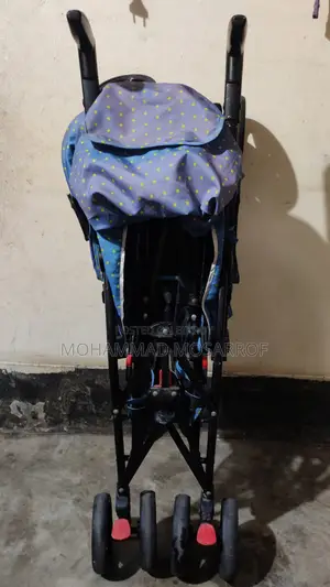 বেবি স্ট্রলার