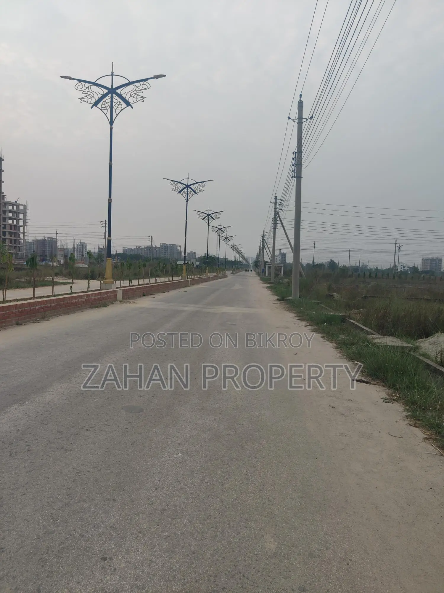 BASHUNDHARA N Block 12 katha Plot Sell.. Near 300 ft..