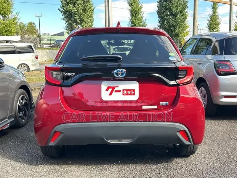 Toyota Yaris HYBRID 2020