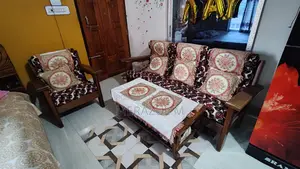 সোফা সেট -