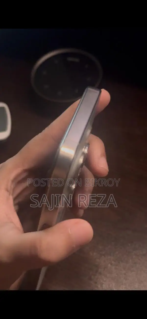 Apple iPhone 15 Pro (Used)