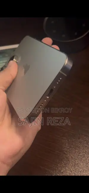 Apple iPhone 15 Pro (Used)