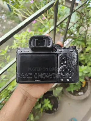 SONY A7III CAMERA WITH SILICON CASE & 3M Stickers