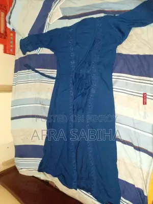 গর্জিয়াস বোরকা হিজাবসহ