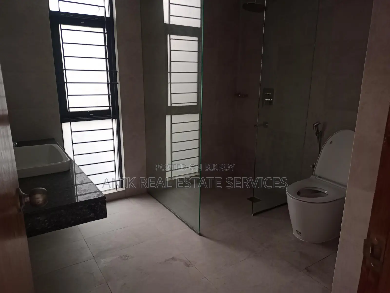 Luxurious 5000 Sft Unfurnished Flat Rent At Gulshan 2