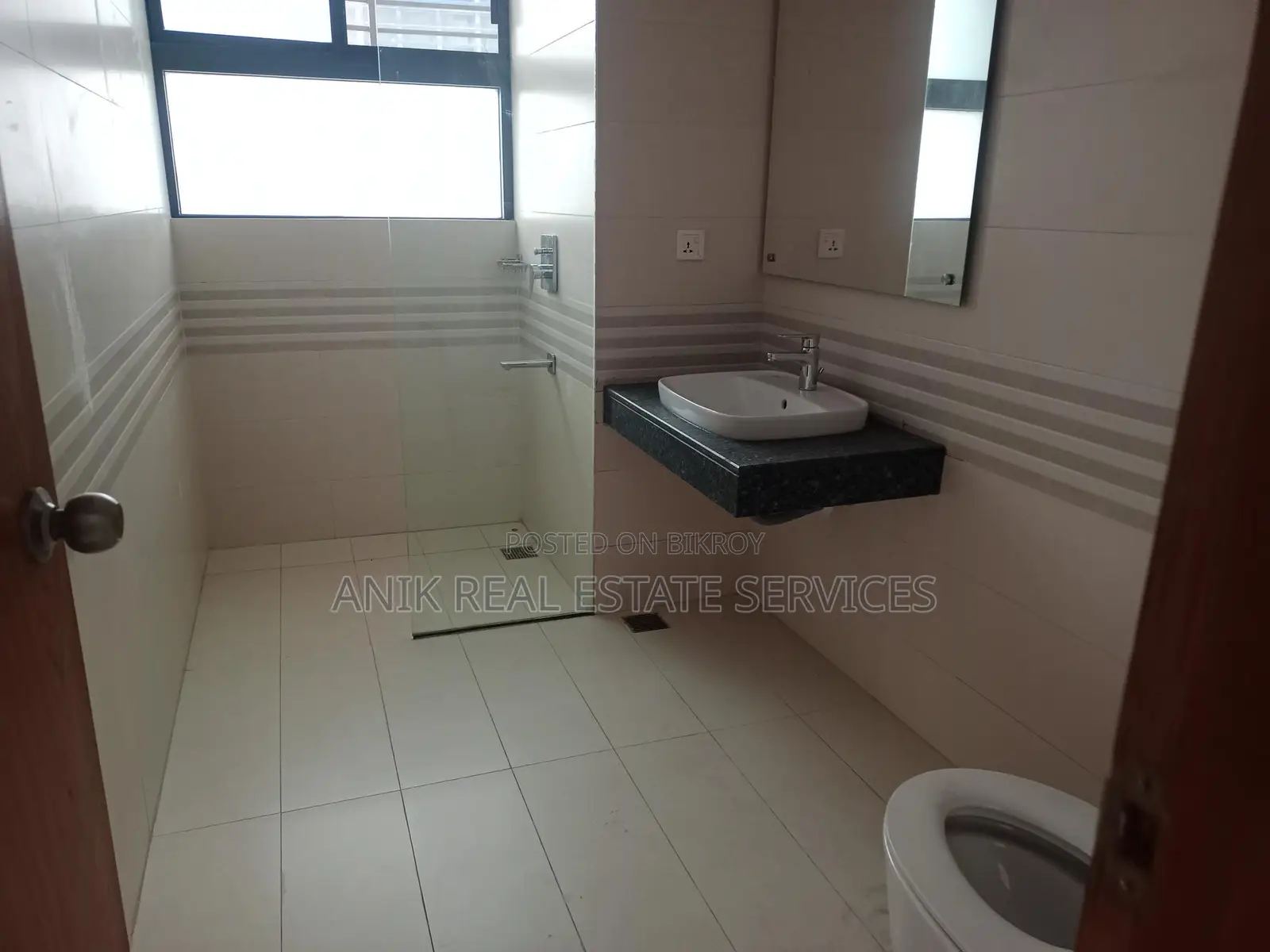 Luxurious 5000 Sft Unfurnished Flat Rent At Gulshan 2